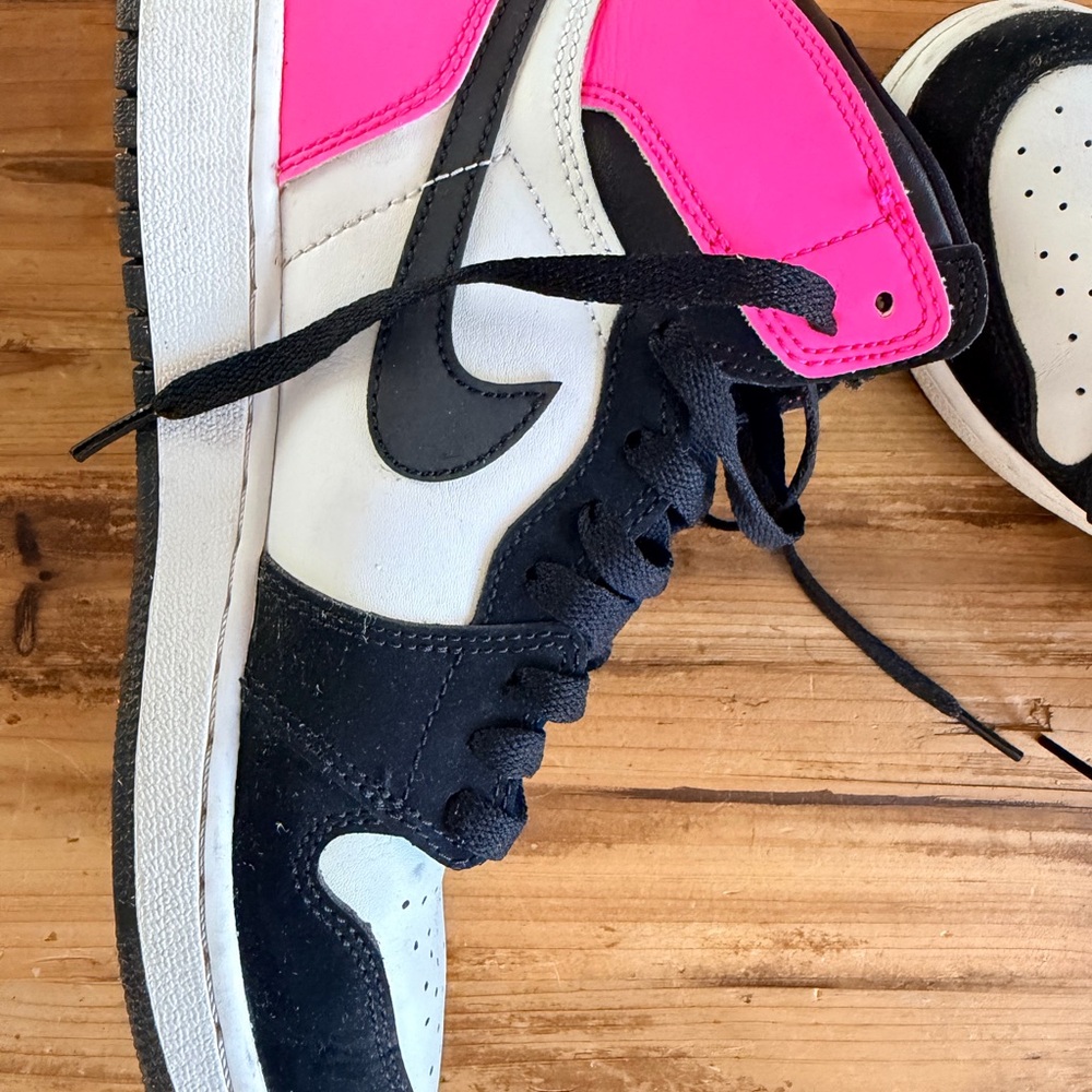Air Jordan 1 Black, White & Pink High-Top Sneakers - Picture 5 of 10